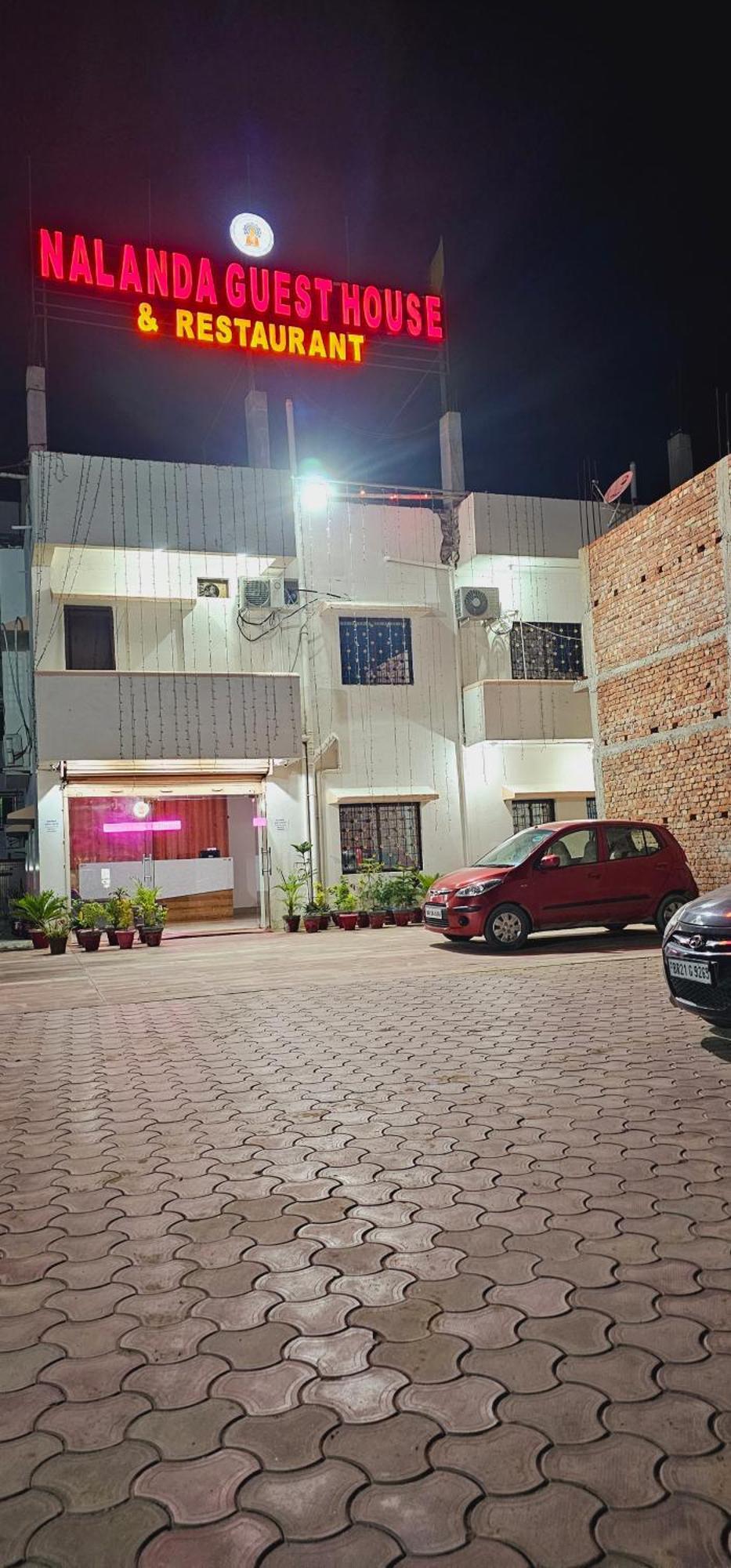Hotel Nalanda Guest House Exteriör bild