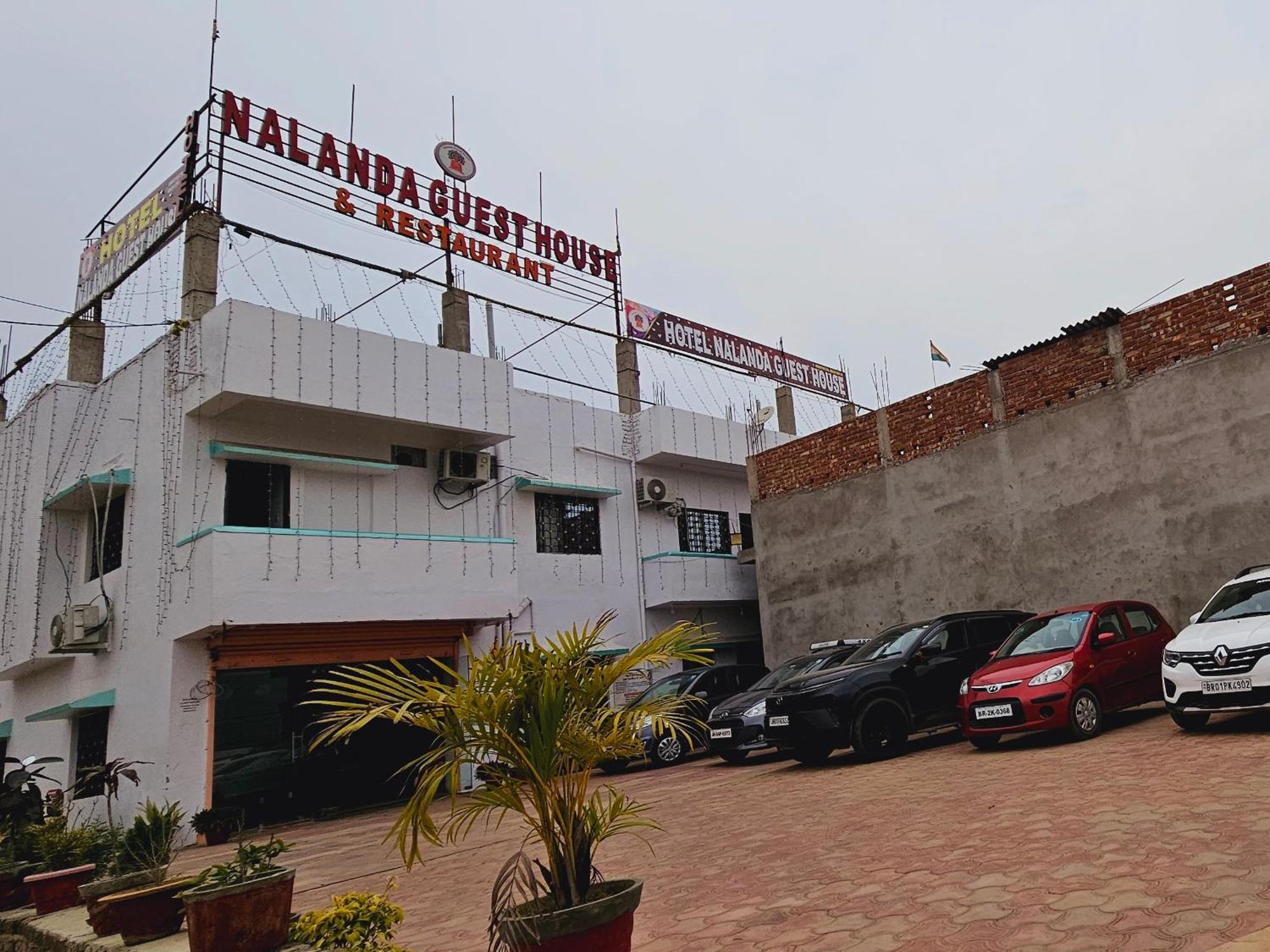 Hotel Nalanda Guest House Exteriör bild